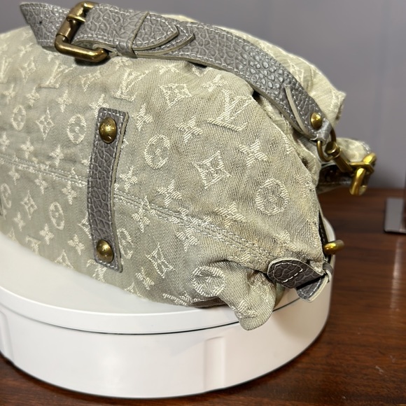 Louis Vuitton Denim Neo Cabby MM - Picture 10 of 17
